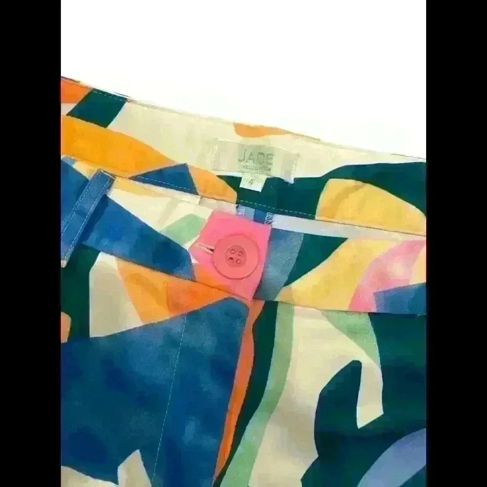 Jade Abstract Shorts - Size 4